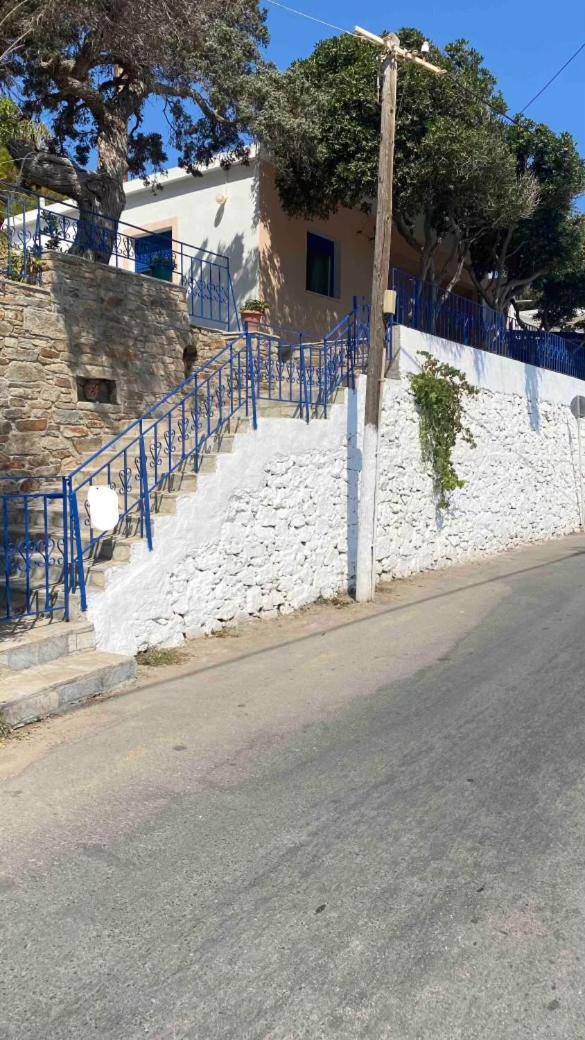 Вилла Πέτρινη Αυλή, Αρμενιστης Ικαρια Арменистис Экстерьер фото